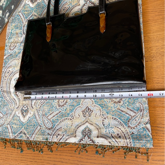 Lewis Patent Leather Vintage box bag large with lucite detail - Picture 15 of 17